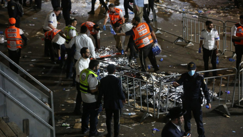 Zeci de morți după ce oamenii s-au călcat în picioare la ieșirea de pe o arenă din Israel. Foto: Profimedia Images