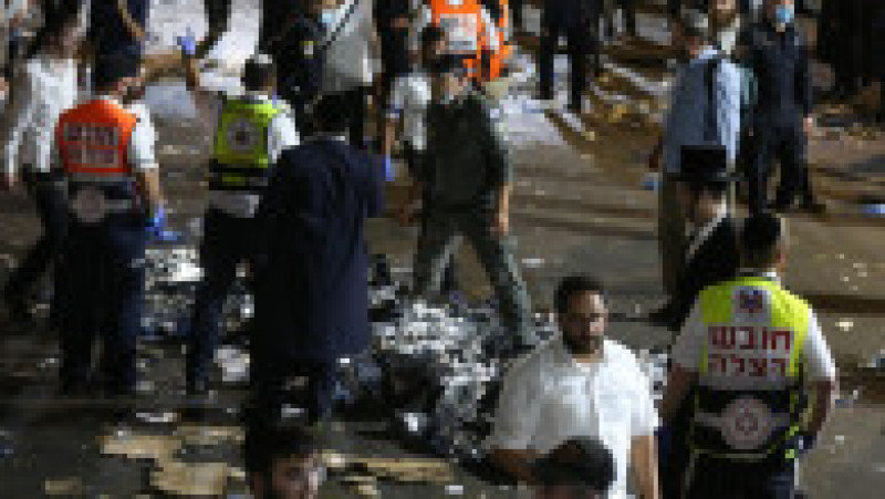 Zeci de morți după ce oamenii s-au călcat în picioare la ieșirea de pe o arenă din Israel. Foto: Profimedia ImagesZeci de morți după ce oamenii s-au călcat în picioare la ieșirea de pe o arenă din Israel. Foto: Profimedia Images | Poza 3 din 5