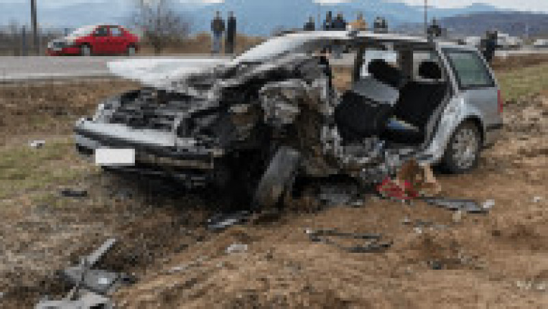 Accident grav: Trei morți și o femeie încărcinată rănită, după impactul frontal dintre două mașini pe DN1. Foto: Info Trafic Județul Sibiu | Poza 6 din 6