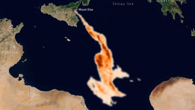 Imaginile surprinse de satelitul Sentinel-5P al UE au surprins mișcarea emisiilor de sufl provenite de la vulcanul Etna pe o distanță de mii de kilometri. FOTO: The European Space Agency