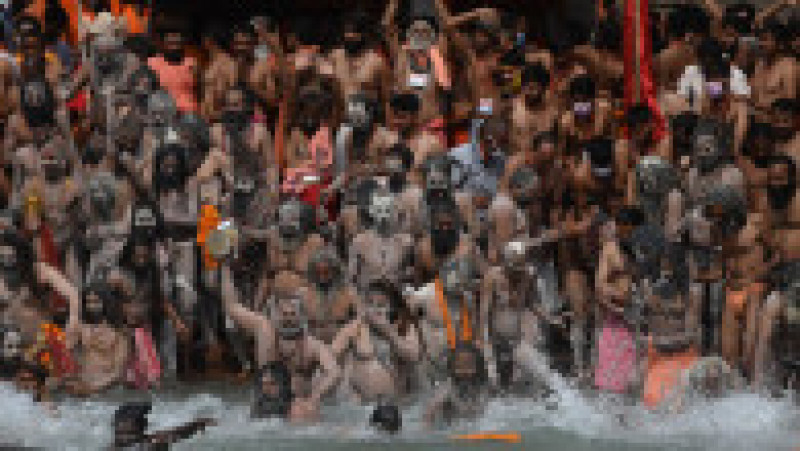 Pelerinaj cu zeci de mii de hinduși în India FOTO: Profimedia Images | Poza 10 din 10
