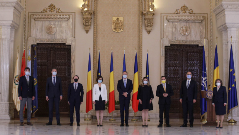 Ioana Mihăilă a depus jurământul ca ministru al sănătății în prezența președintelui Klaus Iohannis. Foto: Inquam Photos / Octav Ganea