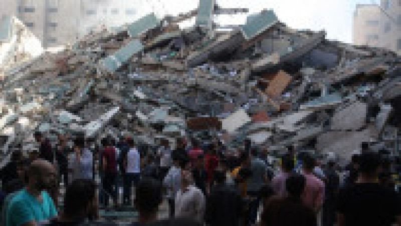 Ce a mai rămas din turnul al-Jalaa după ce a fost lovit de rachetele israelienilor Foto: Profimedia | Poza 3 din 3