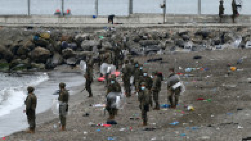 Armata spaniolă păzește Ceuta de imigranți. Sursa foto: Profimedia | Poza 8 din 25