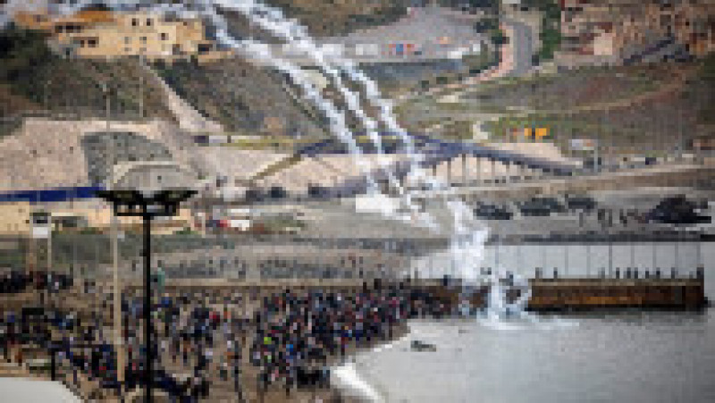 Armata spaniolă păzește Ceuta de imigranți. Sursa foto: Profimedia | Poza 3 din 25