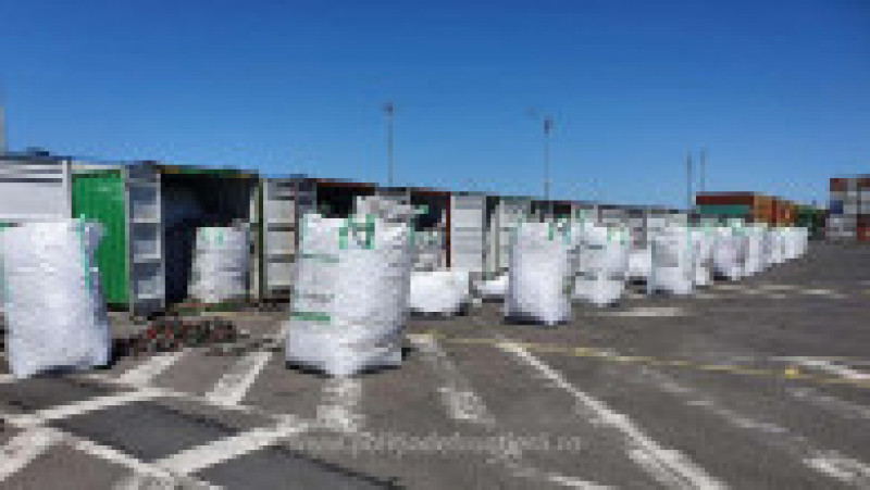 Alte 15 containere cu deșeuri din Germania, în Portul Constanța FOTO: Poliția de Frontieră | Poza 6 din 8