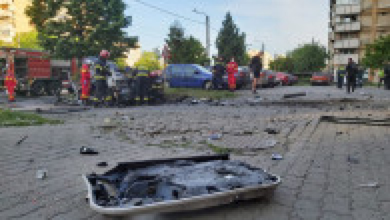 Urmele exploziei mașinii omului de afaceri din Arad. Foto: ISU Arad | Poza 4 din 8