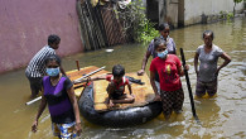 Muson în Sri Lanka: Cel puţin 17 morţi în urma inundaţiilor şi a alunecărilor de teren. Foto: Profimedia | Poza 3 din 11