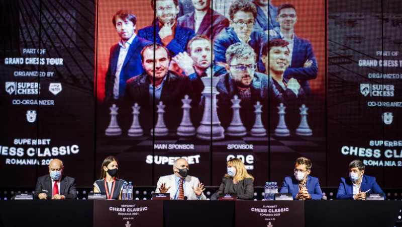 Superbet Chess Classic 2021 este competiția internațională de șah găzduită de București între 4 și 14 iunie 