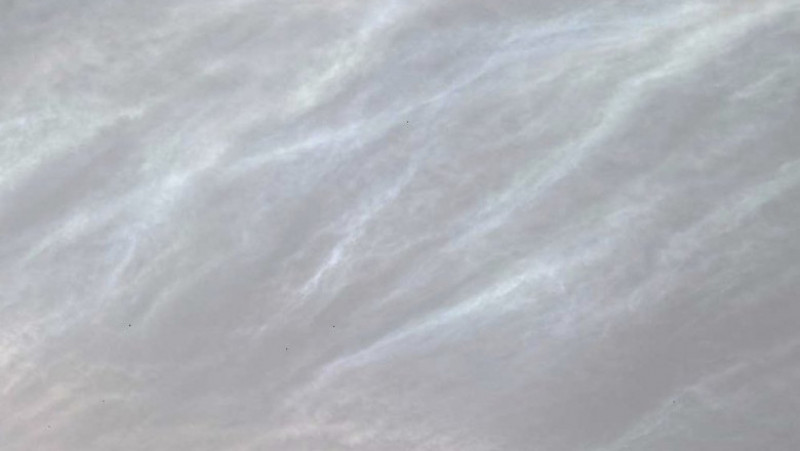 Nori sidefii pe Marte. Fotografie trimisă de roverul Curiosity. Foto: NASA