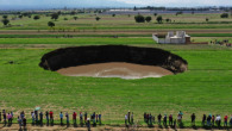 Crater cu diametru de 60 de metri apărut în Mexic FOTO: Profimedia Images | Poza 5 din 6