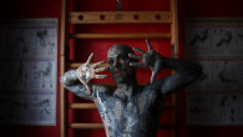 Sylvain Hélaine a început prin a-și tatua brațele cu insecte și mușchi Foto: Profimedia | Poza 6 din 12