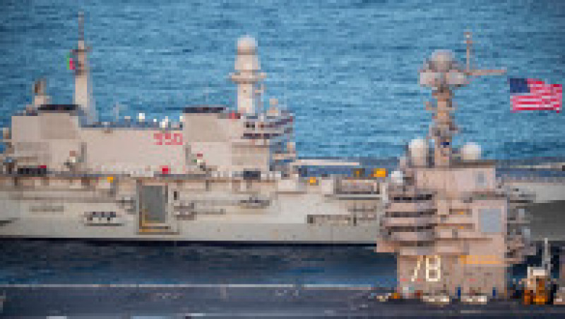 Portavionul USS Gerald R. Ford și portavionul italian ITS Cavour se antrenează în Atlantic, în martie 2021 Foto: Profimedia | Poza 7 din 10