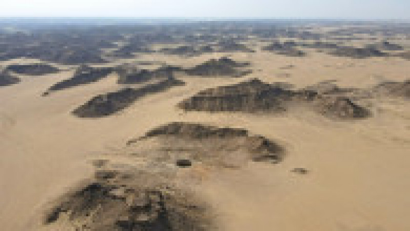 Gaura din deșertul yemenit ar avea milioane de ani vechime, potrivit unui geolog local Foto: Profimedia | Poza 10 din 15