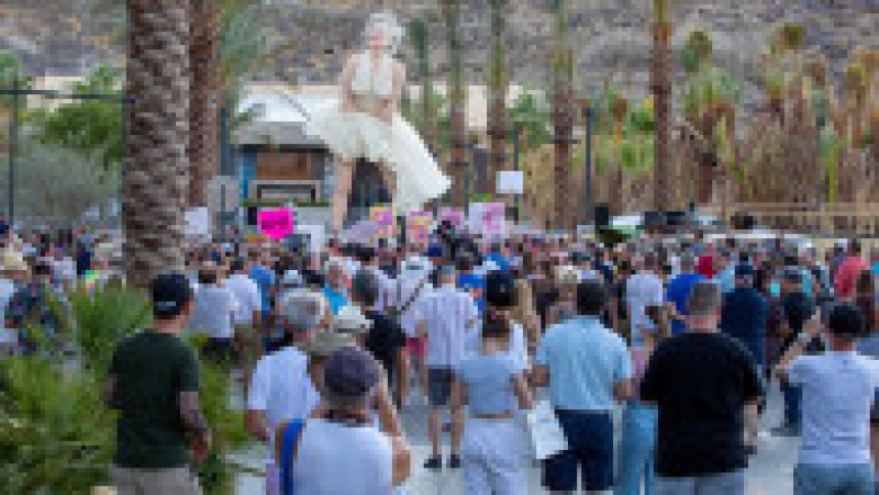 Momentul inaugurării statuii actriței Marilyn Monroe lângă Muzeul de Artă din Palm Springs. Foto: Profimedia Images | Poza 6 din 9