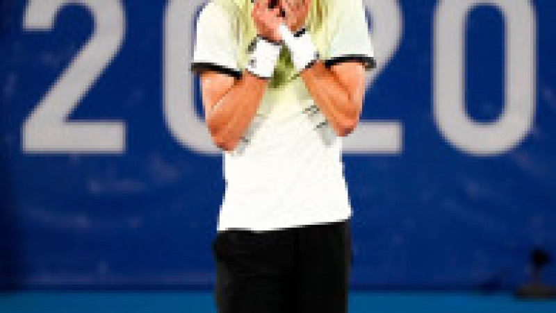 Tenismanul german Alexander Zverev şi-a cerut scuze cu lacrimi în ochi după ce l-a învins pe sârbul Novak Djokovic. Foto: Profimedia | Poza 4 din 7