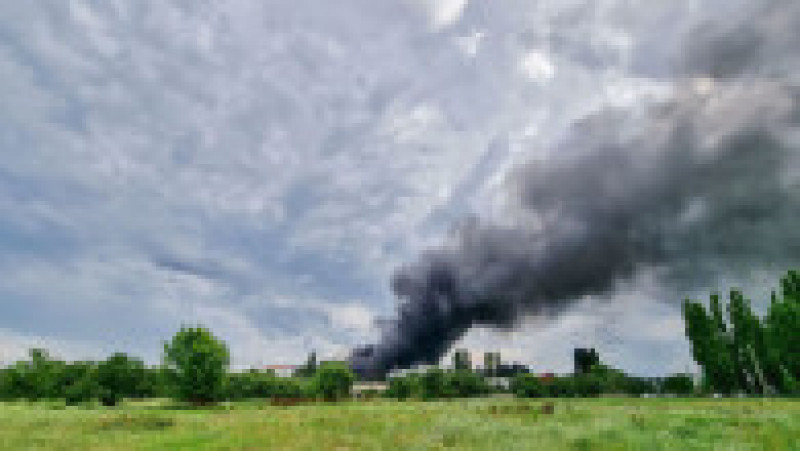 Locuitorii din zona CELCO Constanța au fost avertizați prin RO-Alert de incendiu Foto: Inquam Photos / Daniel Stoenciu | Poza 3 din 4