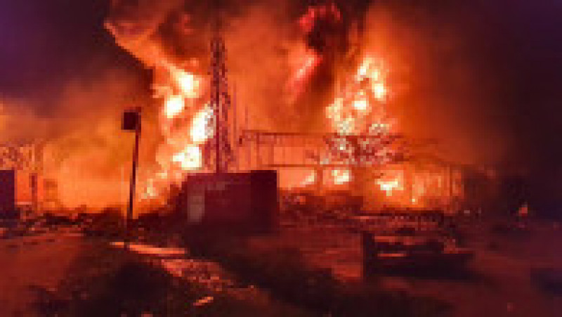 Incendiu major la o fabrică de mase plastice din Thailanda. Foto: Profimedia Images | Poza 2 din 11