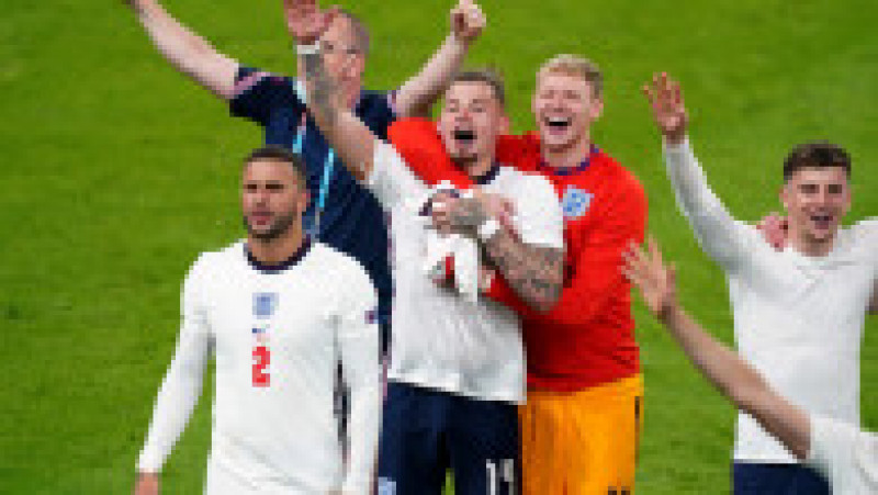 Jucătorii englezi sărbătoresc câștigarea meciului cu Danemarca. Sursa foto: Profimedia Images | Poza 3 din 17