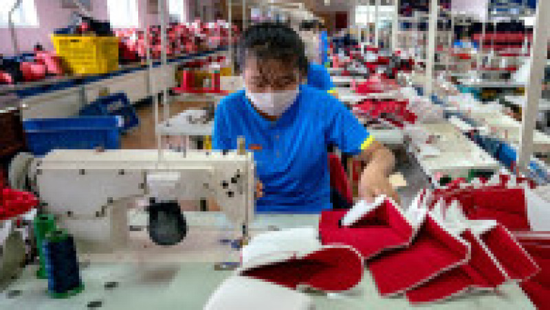Fabrică de încălțăminte în Rajin, în zona economică specială Rason Foto: Profimedia | Poza 11 din 15