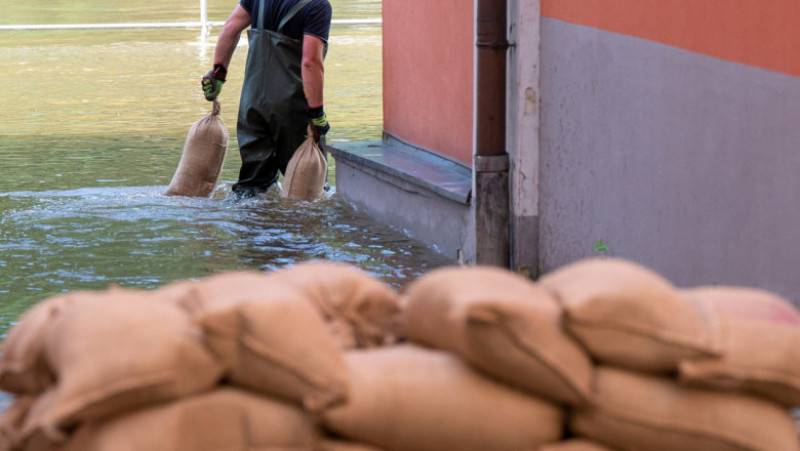 Locuitorii din Passau se pregătesc de inundații Foto: Profimedia
