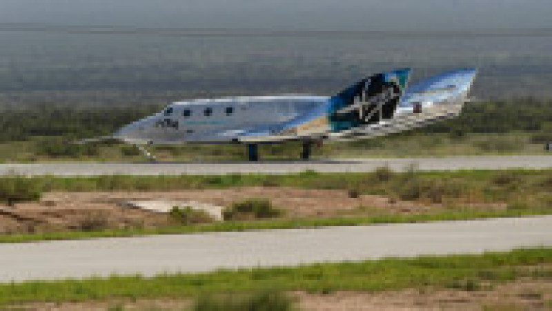 Avionul SpaceShipTwo Unity, cu Richard Branson la bord, s-a întors pe Pământ și a aterizat cu succes pe Spaceport America după ce a zburat până la limita spațiului, duminică, 11 iulie 2021 Foto: Profimedia | Poza 47 din 81