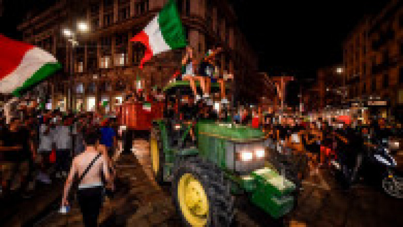 Italienii au luat cu asalt străzile cu ce au avut la îndemână Foto: Profimedia | Poza 20 din 21