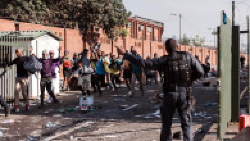 Protest violent în Africa de Sud. Foto: Profimedia Images | Poza 6 din 10