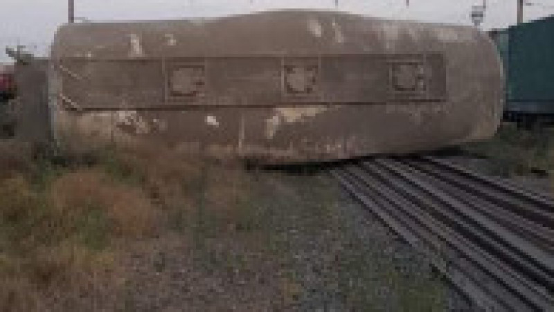 Un tren de marfă a intrat într-o altă garnitură care staționa la Fetești. Sursa foto: Federația Sindicatelor Mecanicilor de Locomotivă | Poza 3 din 28