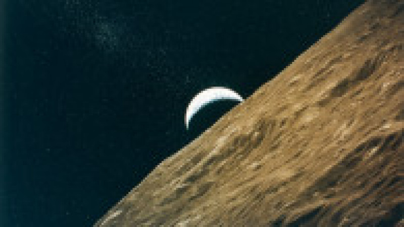Pământul, văzut de pe Lună. Foto: Profimedia Images | Poza 8 din 10