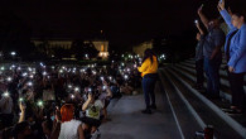 Cori Bush vorbește la un protest față de expirarea moratoriului privind evacuările. Foto: Profimedia Images | Poza 1 din 6