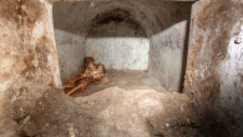 Mormântul unui fost sclav eliberat, devenit magistrat roman şi patron al artelor, descoperit la Pompeii. Foto: Profimedia Images | Poza 3 din 10