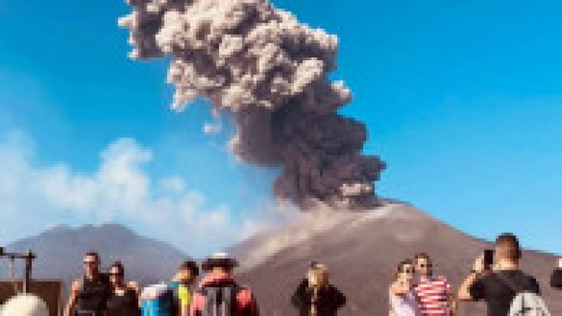  Etna, cel mai înalt vulcan activ din Europa, măsoară în prezent 3.357 de metri. Foto: Profimedia | Poza 3 din 5