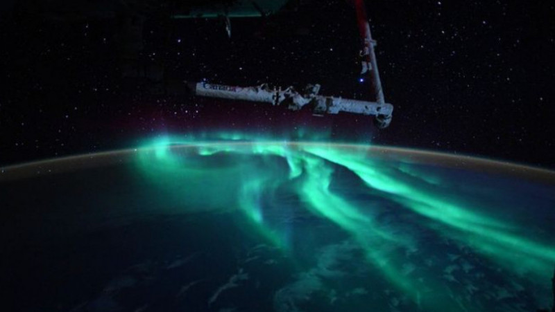 Aurora australă, văzută de pe Stația Spațială Internațională. Foto: Thom_astro/Instagram