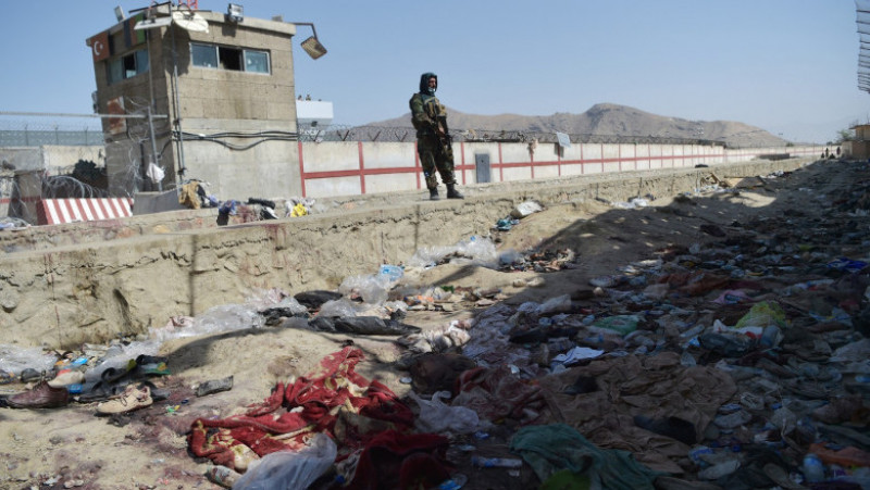 Imagini dramatice cu locul în care a avut loc prima explozie de lângă aeroportul din Kabul. Foto: Profimedia Images