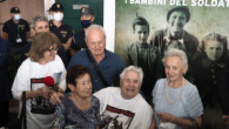 Un veteran de război american s-a reîntâlnit cu trei italieni pe care i-a salvat în urmă cu 77 de ani. Foto: Profimedia Images | Poza 6 din 6