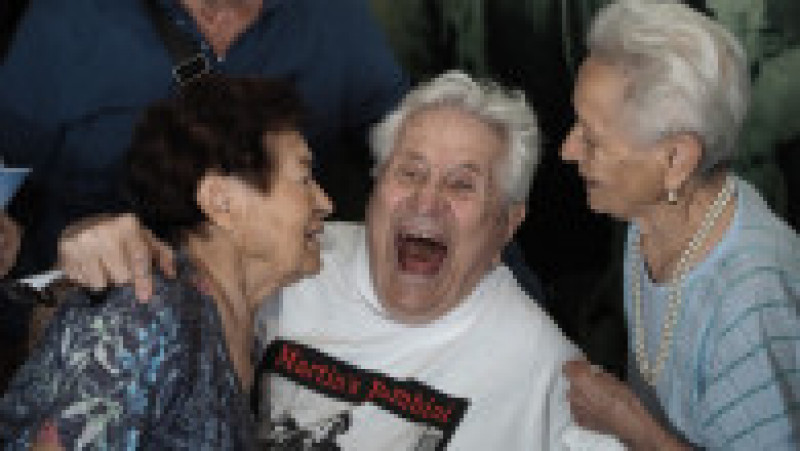 Un veteran de război american s-a reîntâlnit cu trei italieni pe care i-a salvat în urmă cu 77 de ani. Foto: Profimedia Images | Poza 5 din 6
