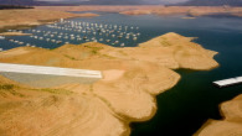 Bărci locuibile pe lacul Oroville California, la 5 septembrie 2021. Lacul este în prezent la 23% din capacitate din cauza secetei extreme. Foto: Profimedia Images | Poza 6 din 7