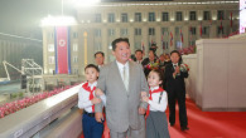 Dictatorul nord-coreean, la parada militară a Coreei de Nord. Foto: Profimedia Images | Poza 12 din 14
