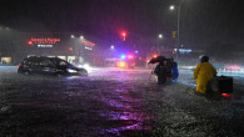 Stare de urgenţă după precipitaţii record, declarată în premieră pentru oraşul New York. Foto: Profimedia Images | Poza 10 din 18