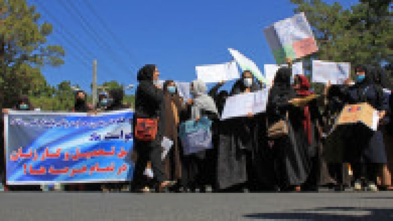 Protest al femeilor afgane în Herat FOTO: Profimedia Images | Poza 3 din 7