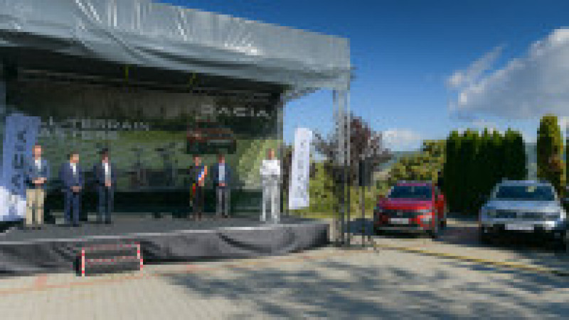 Klaus Iohannis a testat noul model Dacia Duster. Foto: presidency.ro | Poza 12 din 14
