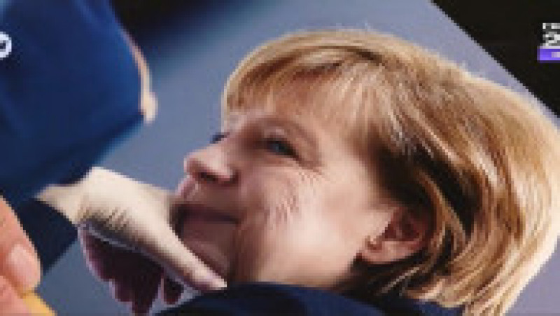 Angela Merkel, într-una dintre cele mai cunoscute fotografii realizate de Laurence Chaperon Foto: captură video DW | Poza 1 din 41