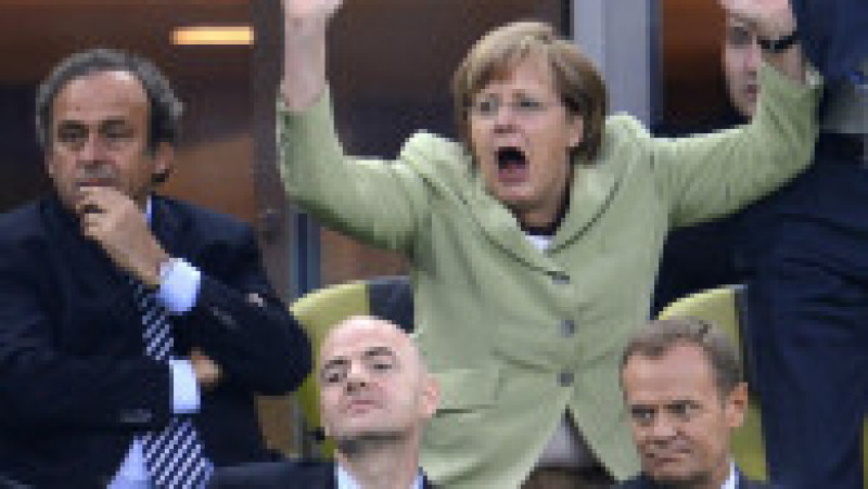 Angela Merkel se bucură când Germania înscrie împotriva Greciei la Euro 2012 Foto: Profimedia Images | Poza 18 din 41