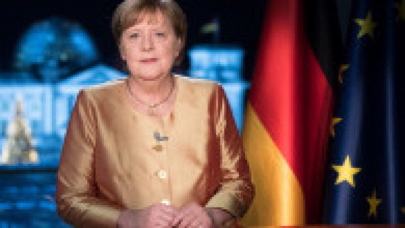 Angela Merkel și-a creat propria uniformă de cancelar: sacoul pătrățos și, de obicei, viu colorat cu pantalon. FOTO: Profimedia Images | Poza 2 din 22
