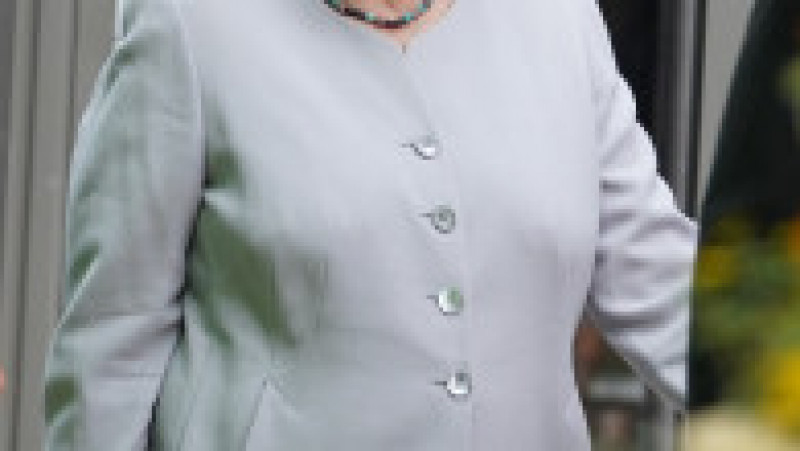 Angela Merkel și-a creat propria uniformă de cancelar: sacoul pătrățos și, de obicei, viu colorat cu pantalon. FOTO: Profimedia Images | Poza 6 din 22