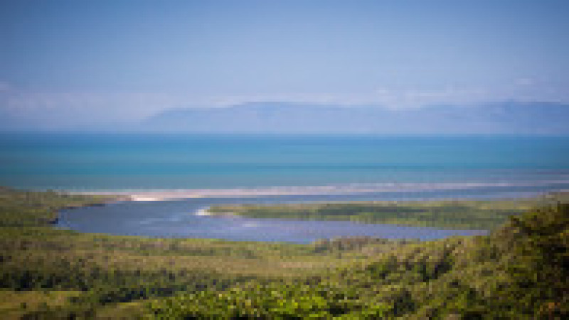 Vedere de pe Muntele Alexandra, din regiunea Daintree, către Marea Barieră de Corali. Sursa foto: Profimedia Images | Poza 10 din 18