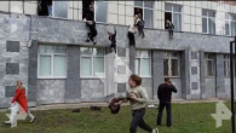 Atac armat la o universitate din Rusia FOTO: Profimedia Images | Poza 4 din 21