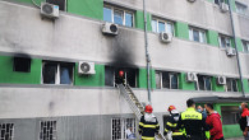 Incendiu la Spitalul de Boli Infecțioase din Constanța. FOTO: IGSU | Poza 11 din 14