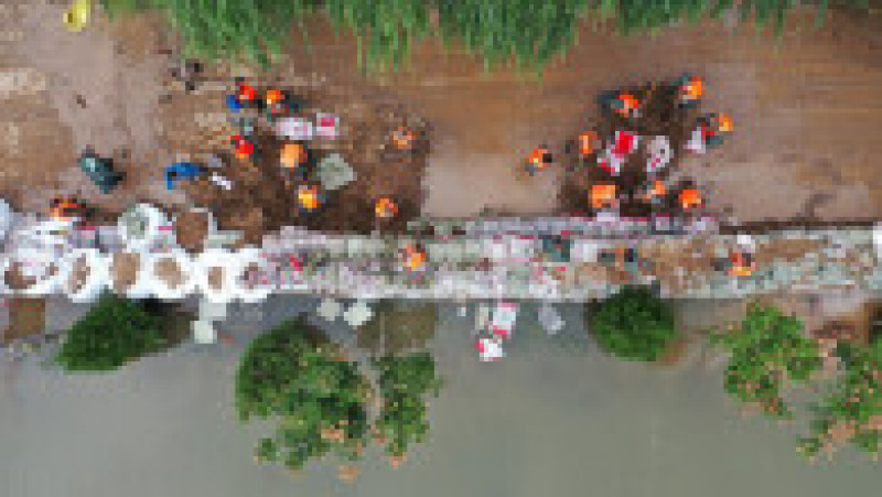 Peste 1,76 milioane de persoane au fost afectate de inundațiile severe din provincia Shanxi, în China. FOTO: Profimedia Images | Poza 4 din 10